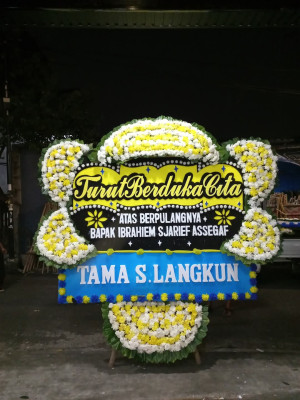 Papan Bunga Duka di Cibubuan